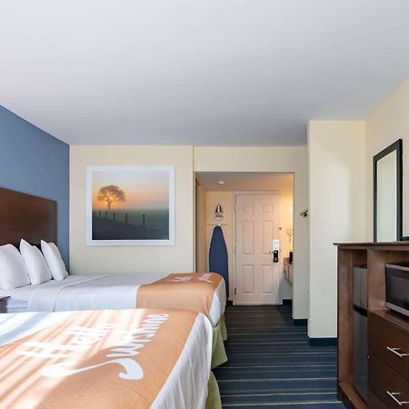 Days Inn By Wyndham Hartford/Closest Downtown Exteriér fotografie
