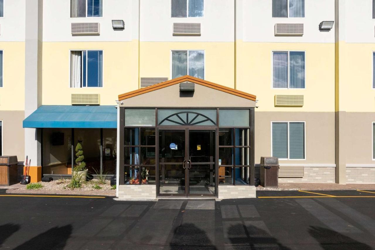 Days Inn By Wyndham Hartford/Closest Downtown Exteriér fotografie